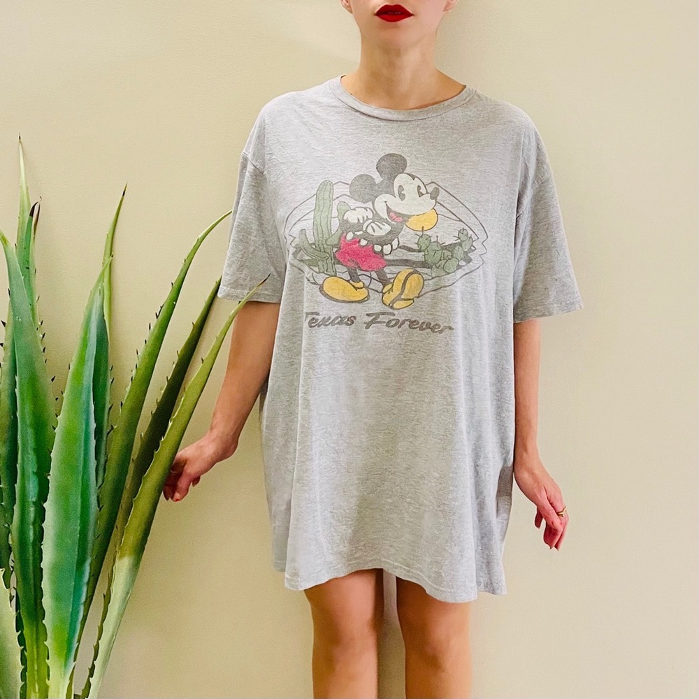 Vintage Mickey Texas Forever T-Shirt in Grey 🌾